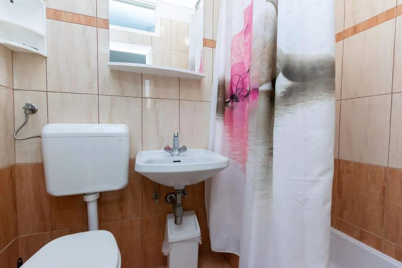 Apartments Marija I Lopar 0*,