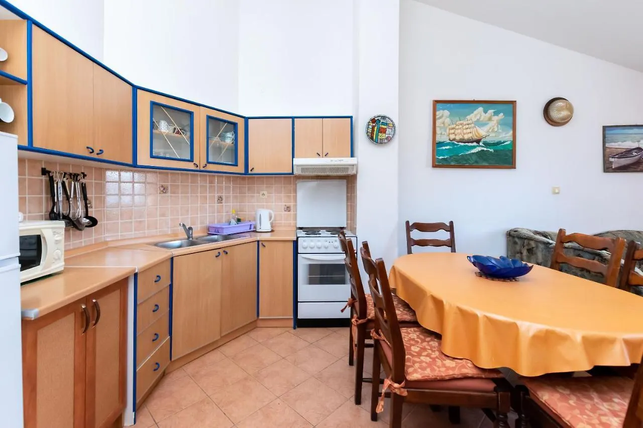 Apartments Marija I Lopar