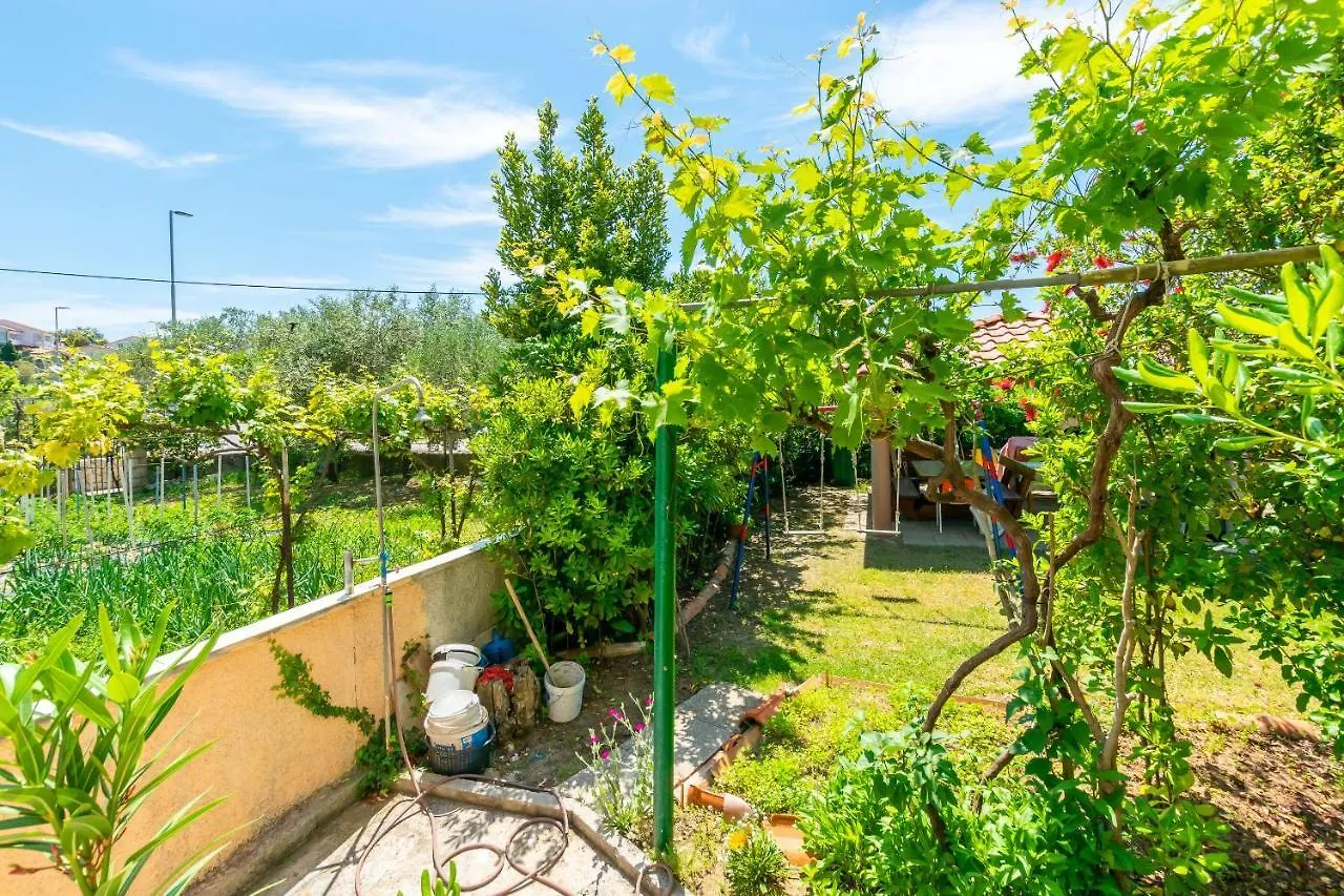 Apartments Marija I Lopar